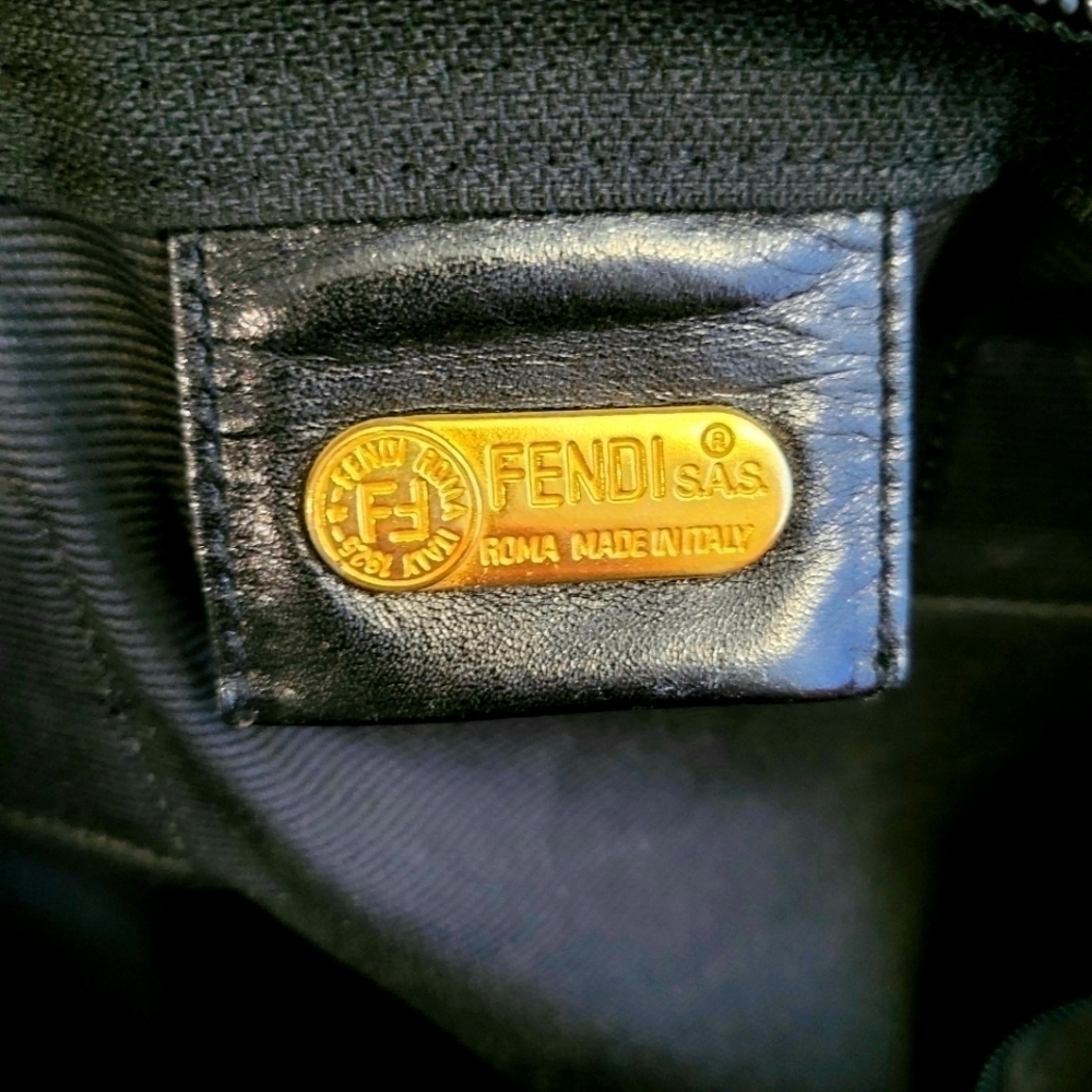 Fendi | Convertible Logo Weekender - Picture 2 of 9